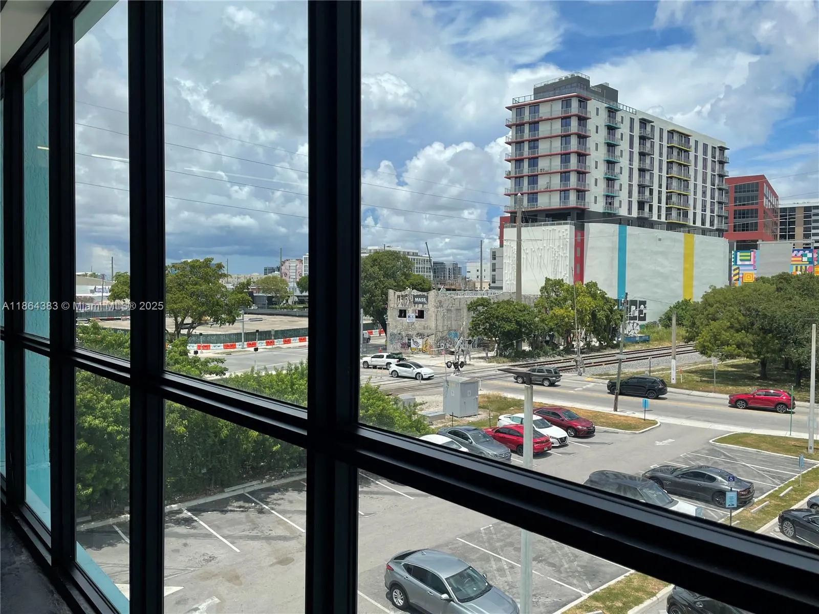 1900 NE Miami Ct