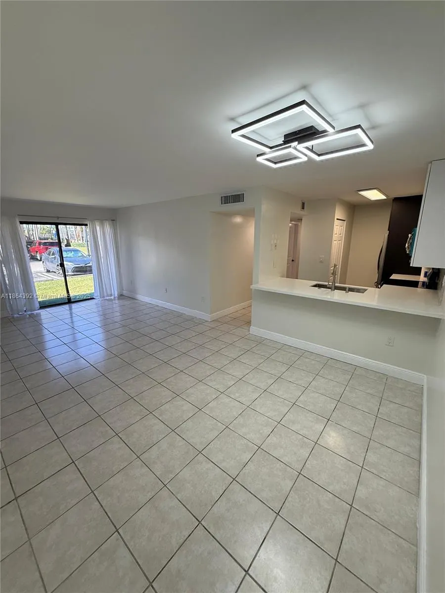 15620 SW 80th St, #H-101