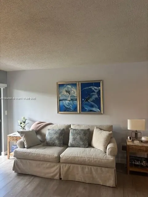 10709 W Clairmont Cir, #111