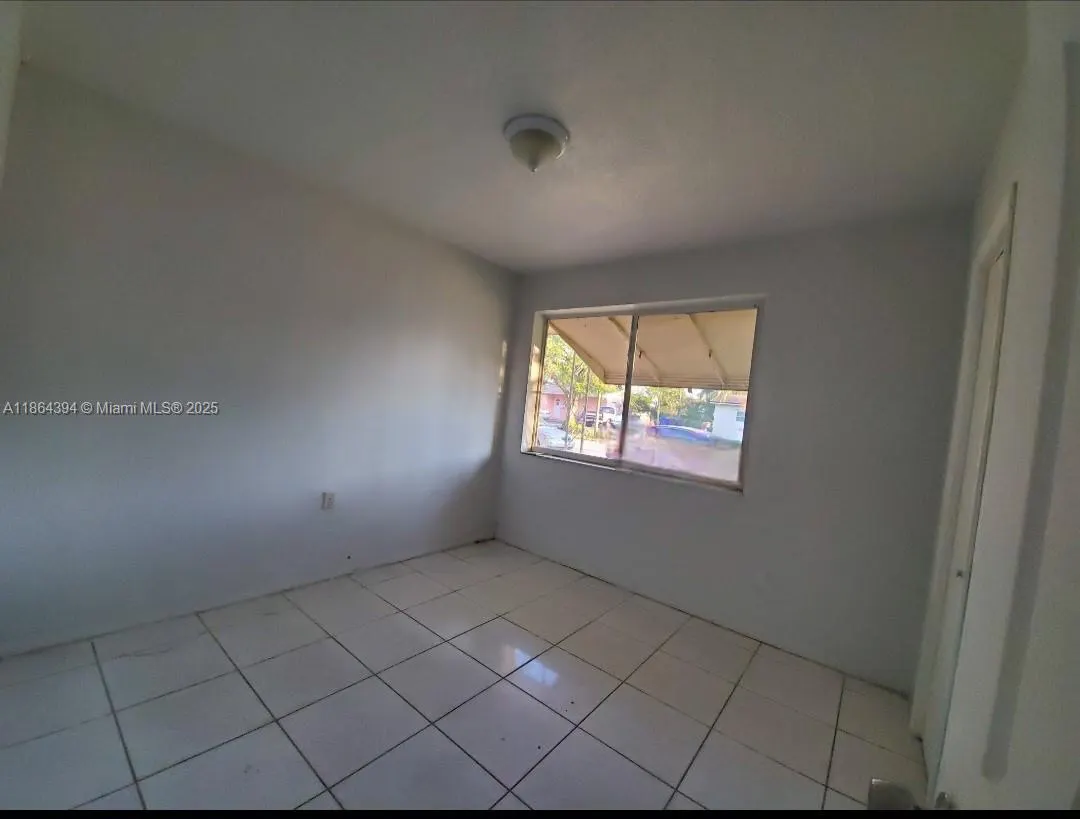 502 N 70th Way