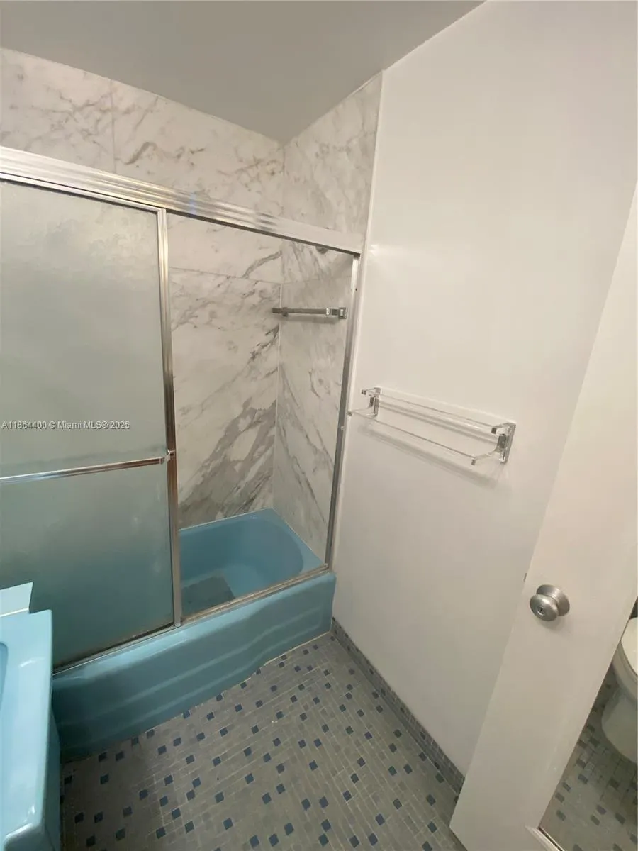 1408 SE Brickell Bay Dr, #216