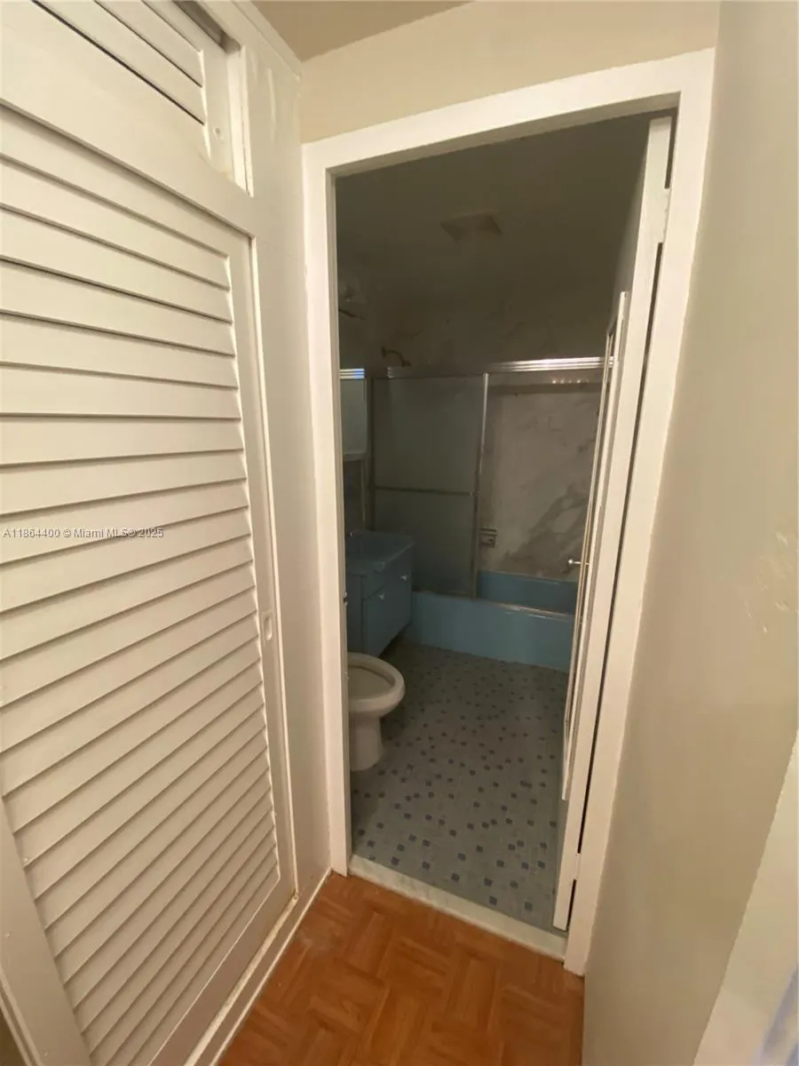 1408 SE Brickell Bay Dr, #216