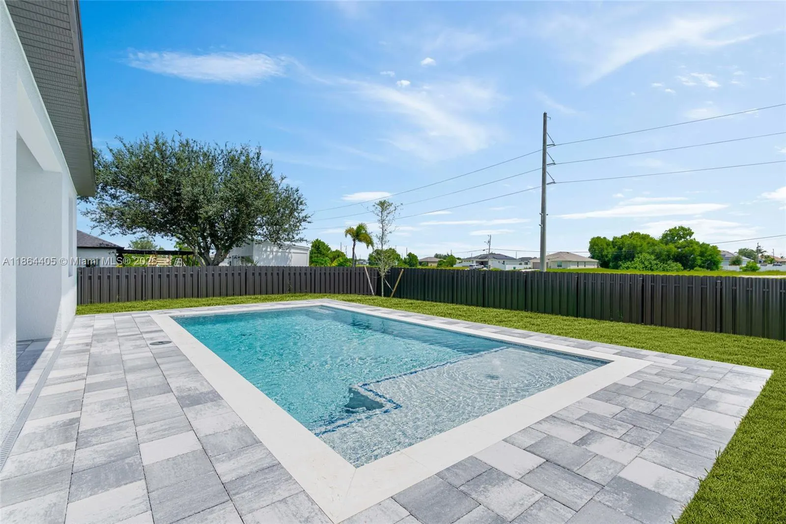 2519 NW Juanita Place