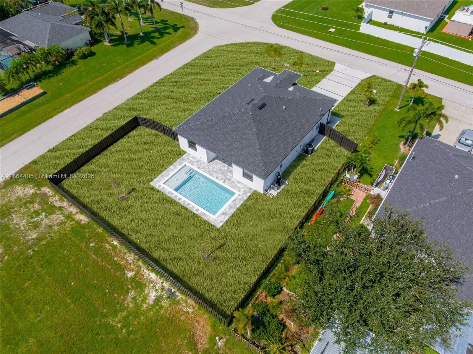 2519 NW Juanita Place
