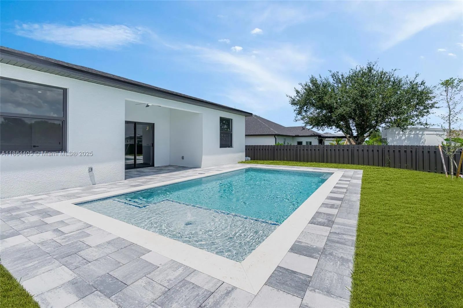 2519 NW Juanita Place