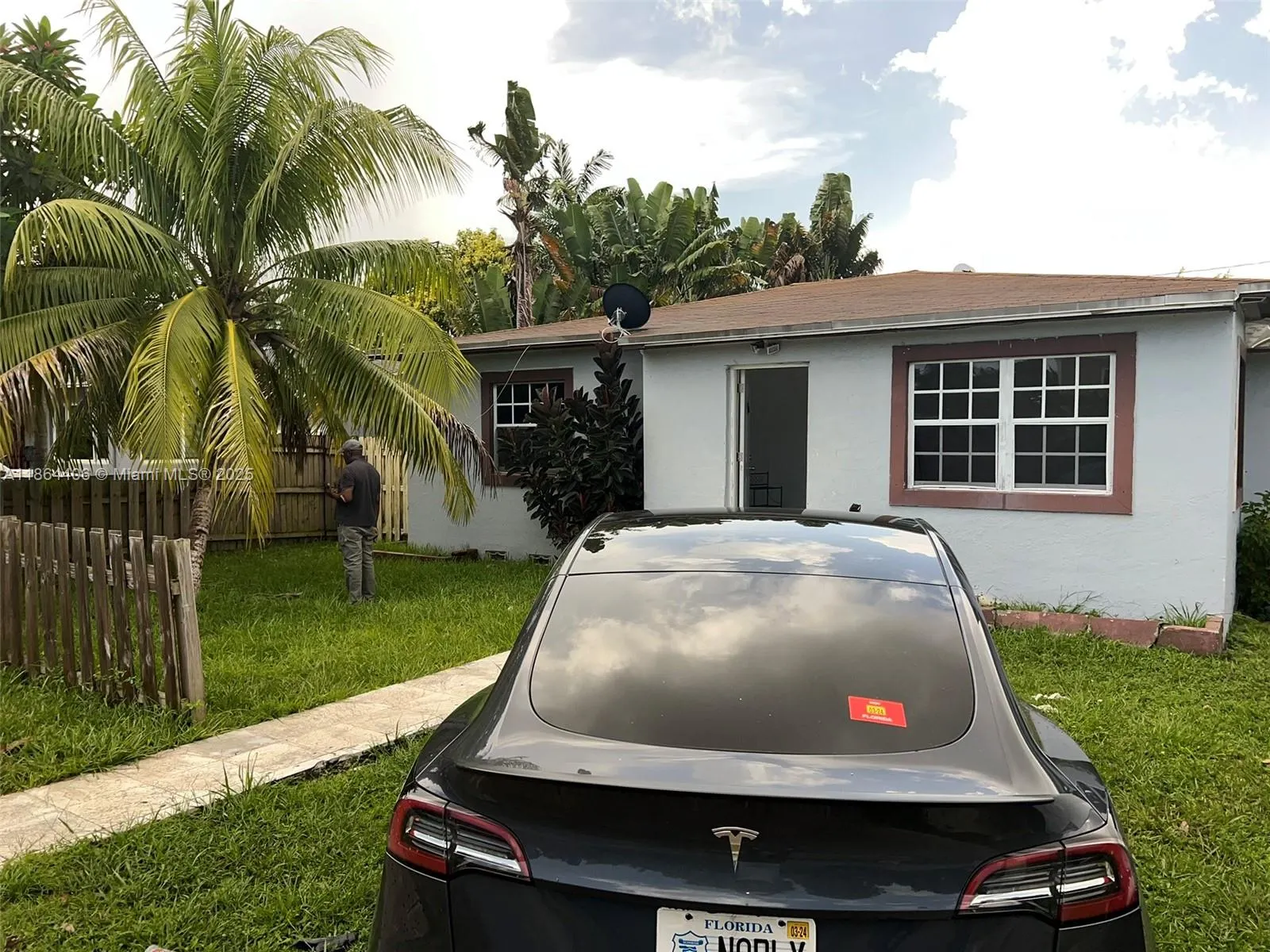 802 S 24th Ave