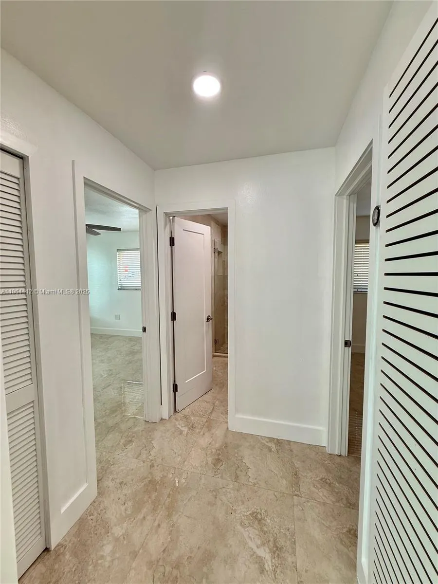 590 E 52nd St, #590
