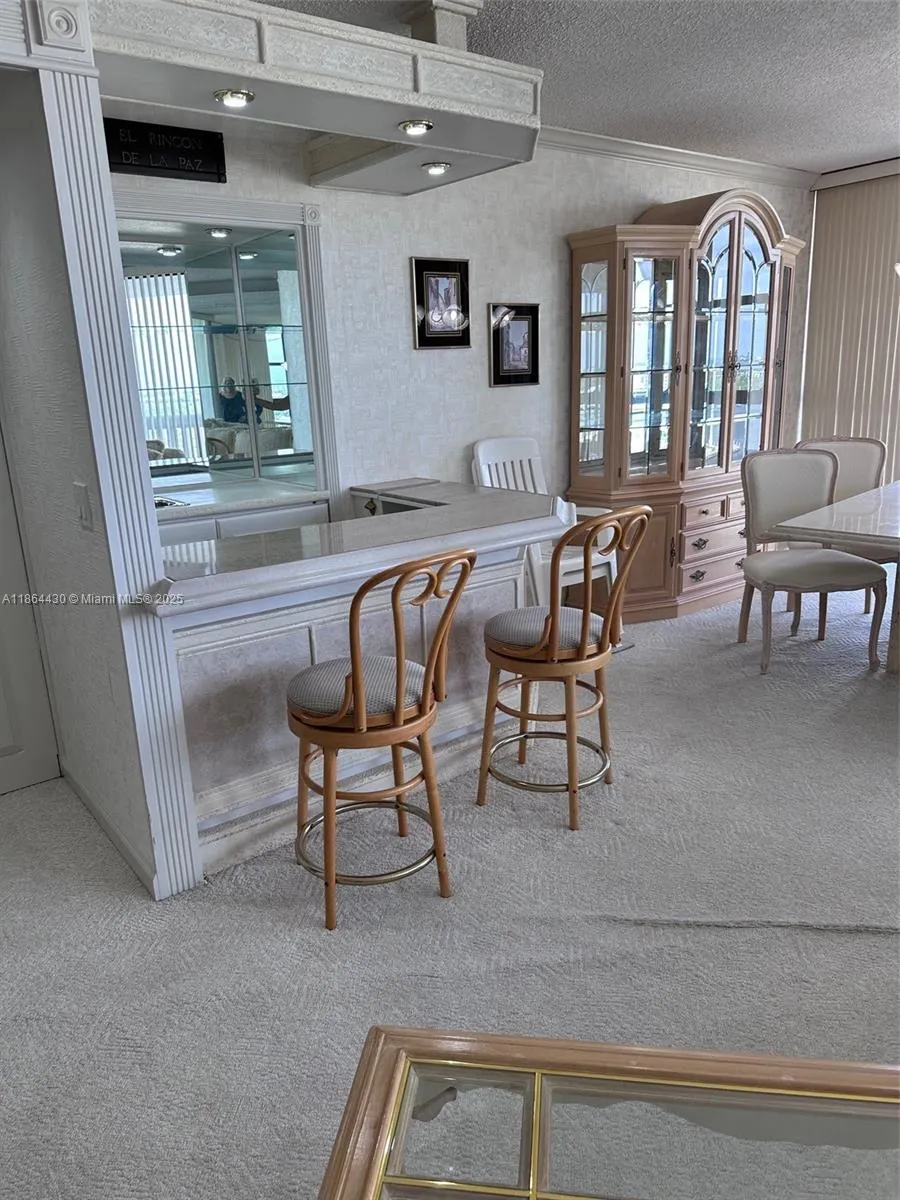 1000 W Island Blvd, #1511