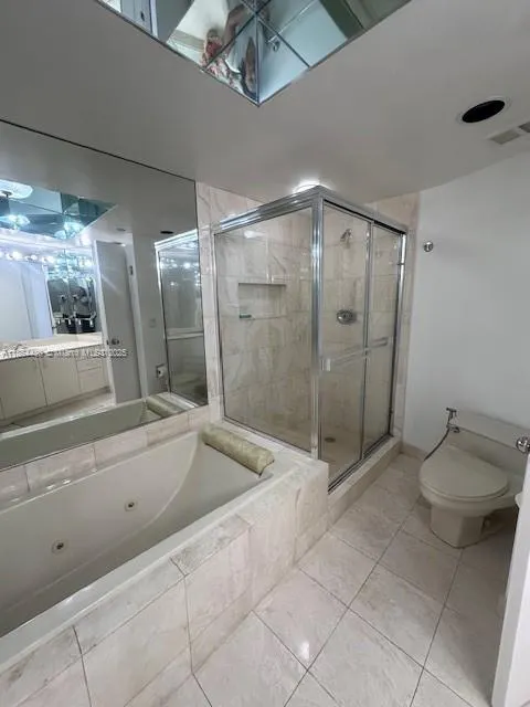 1000 W Island Blvd, #1511