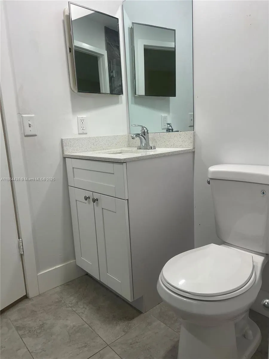 805 N Franklin Ave, #805D