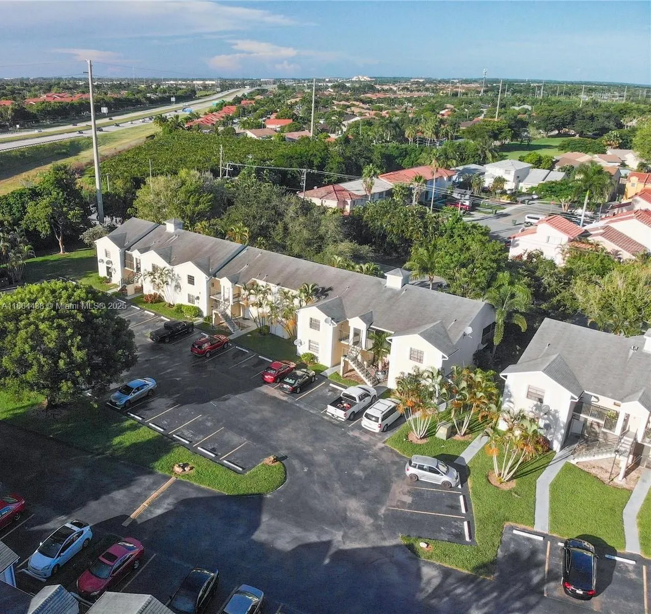805 N Franklin Ave, #805D