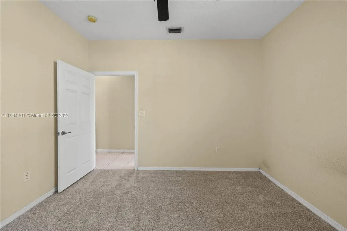 2420 E Aragon Blvd, #3