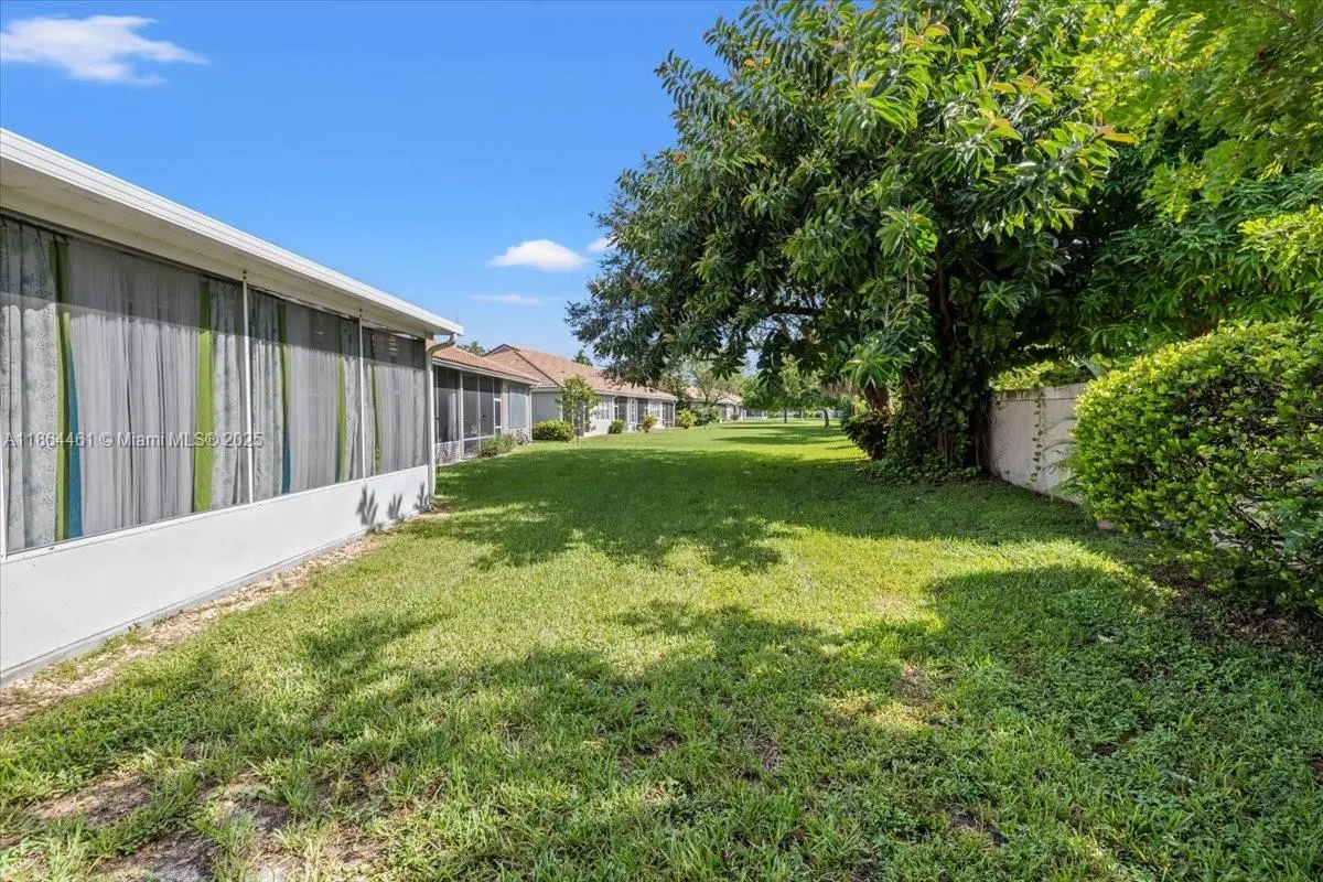 2420 E Aragon Blvd, #3