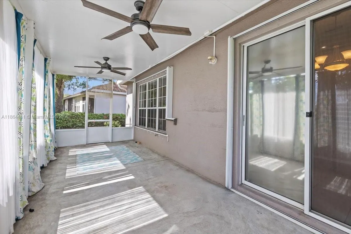 2420 E Aragon Blvd, #3