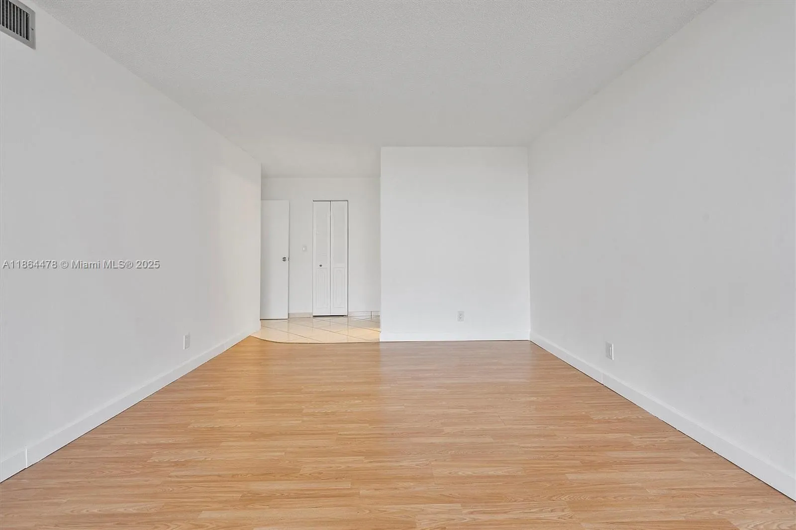 600 Parkview Dr, #525