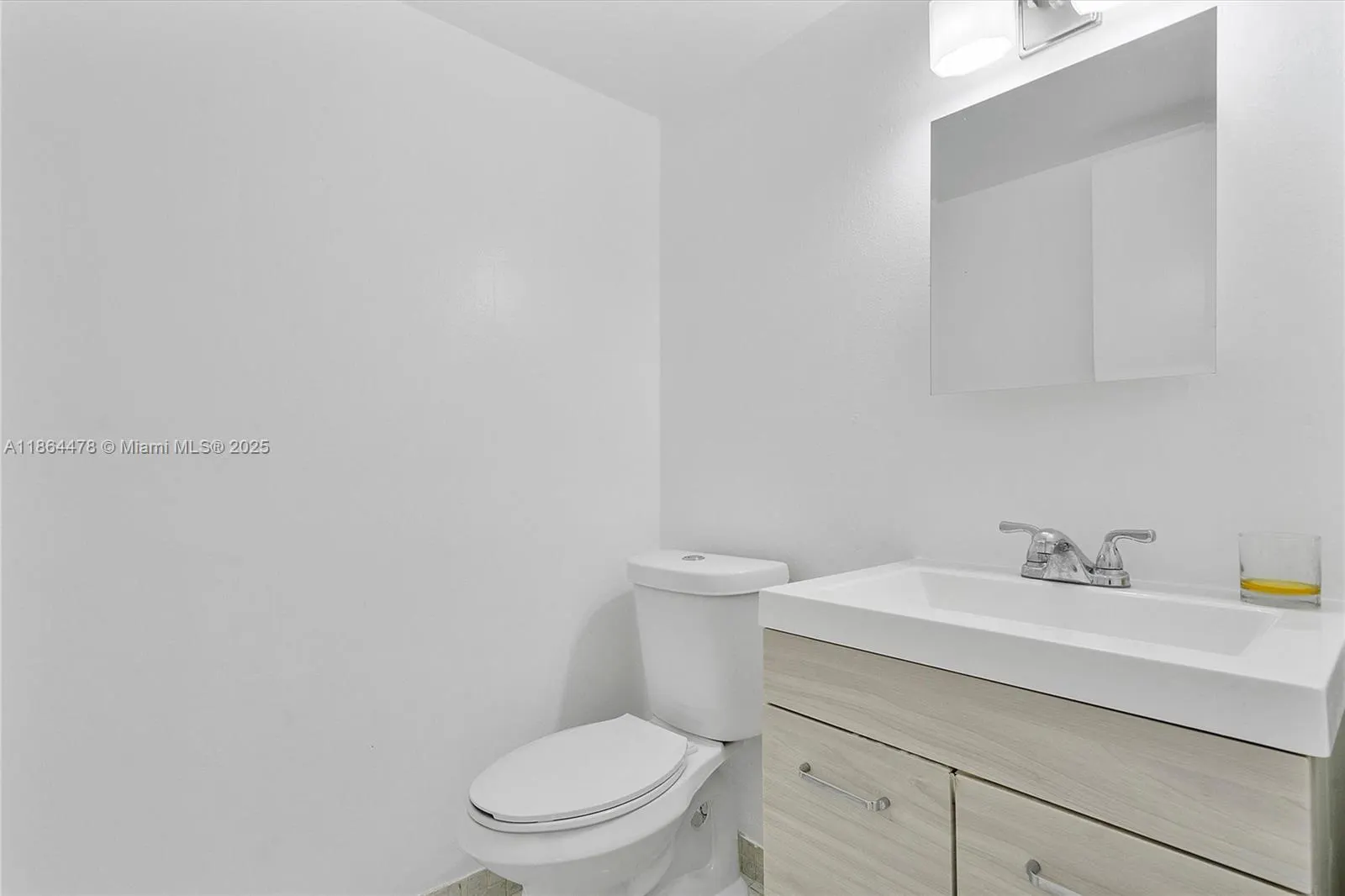 600 Parkview Dr, #525