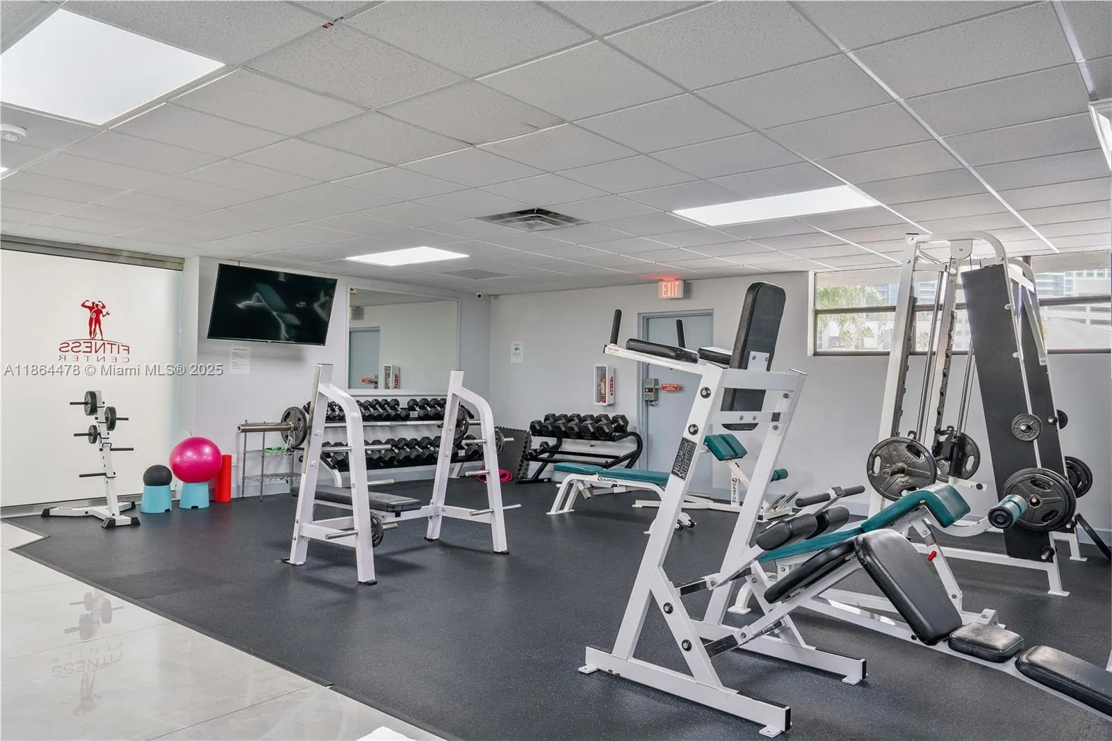 600 Parkview Dr, #525
