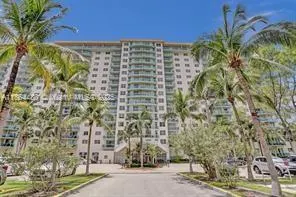 19390 Collins Ave, #320