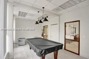 19390 Collins Ave, #320