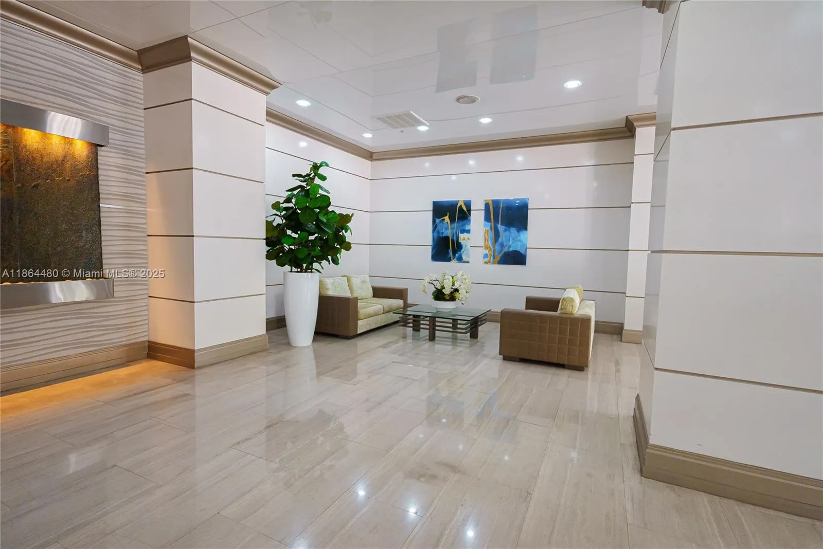 19390 Collins Ave, #320