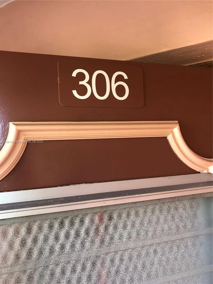 9561 Sunrise Lakes Blvd, #306