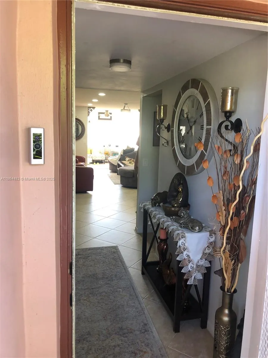 9561 Sunrise Lakes Blvd, #306