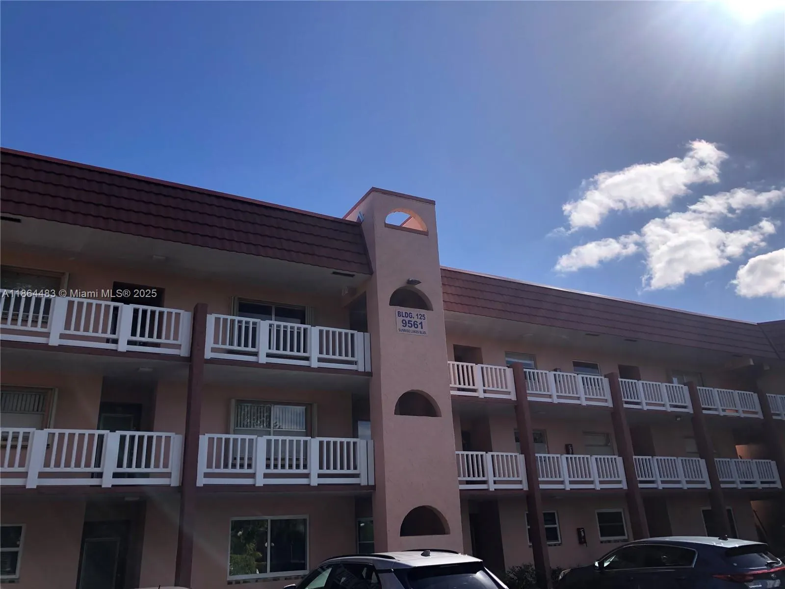9561 Sunrise Lakes Blvd, #306