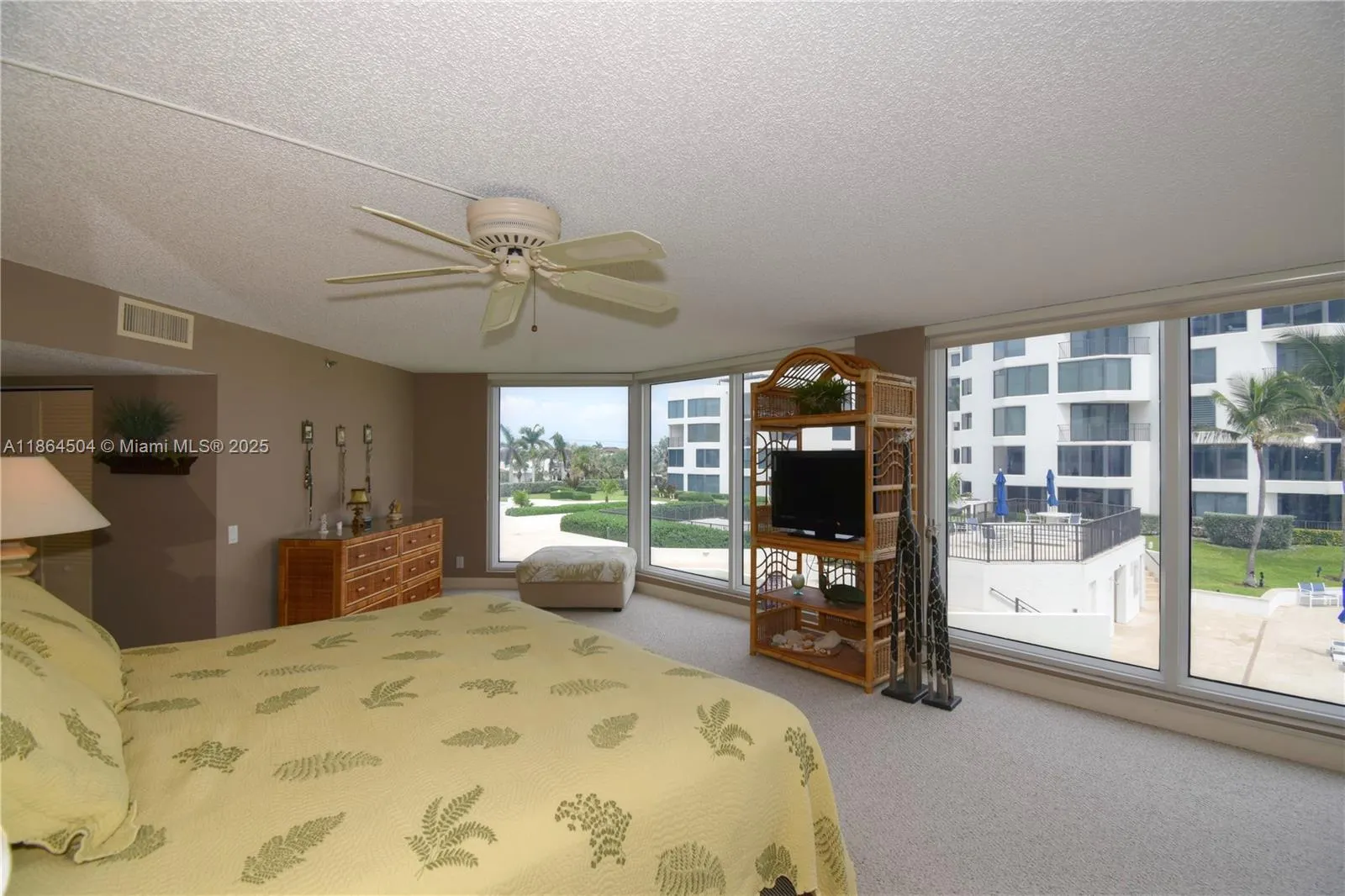 2575 S Ocean Blvd, #105S