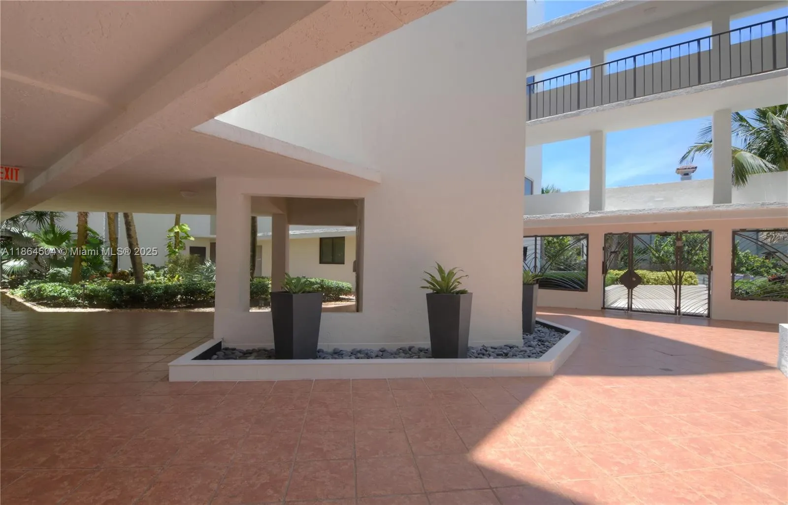 2575 S Ocean Blvd, #105S