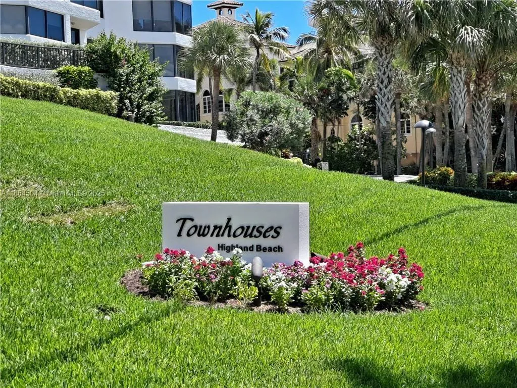 2575 S Ocean Blvd, #105S