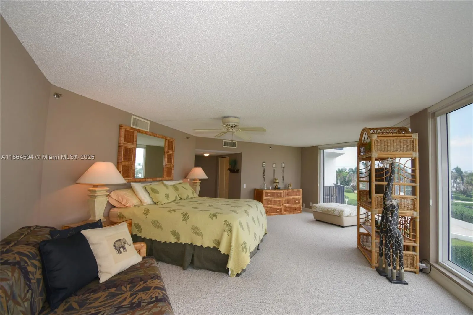 2575 S Ocean Blvd, #105S