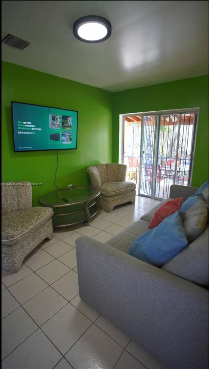 935 SW 11th Ave