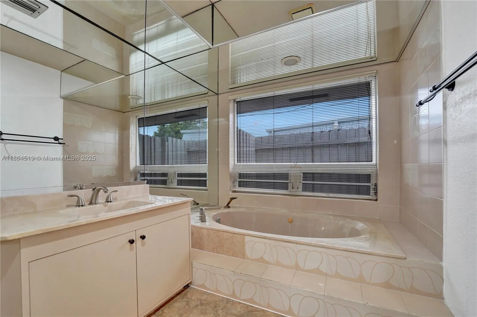 5708 Mulberry Dr, #5708