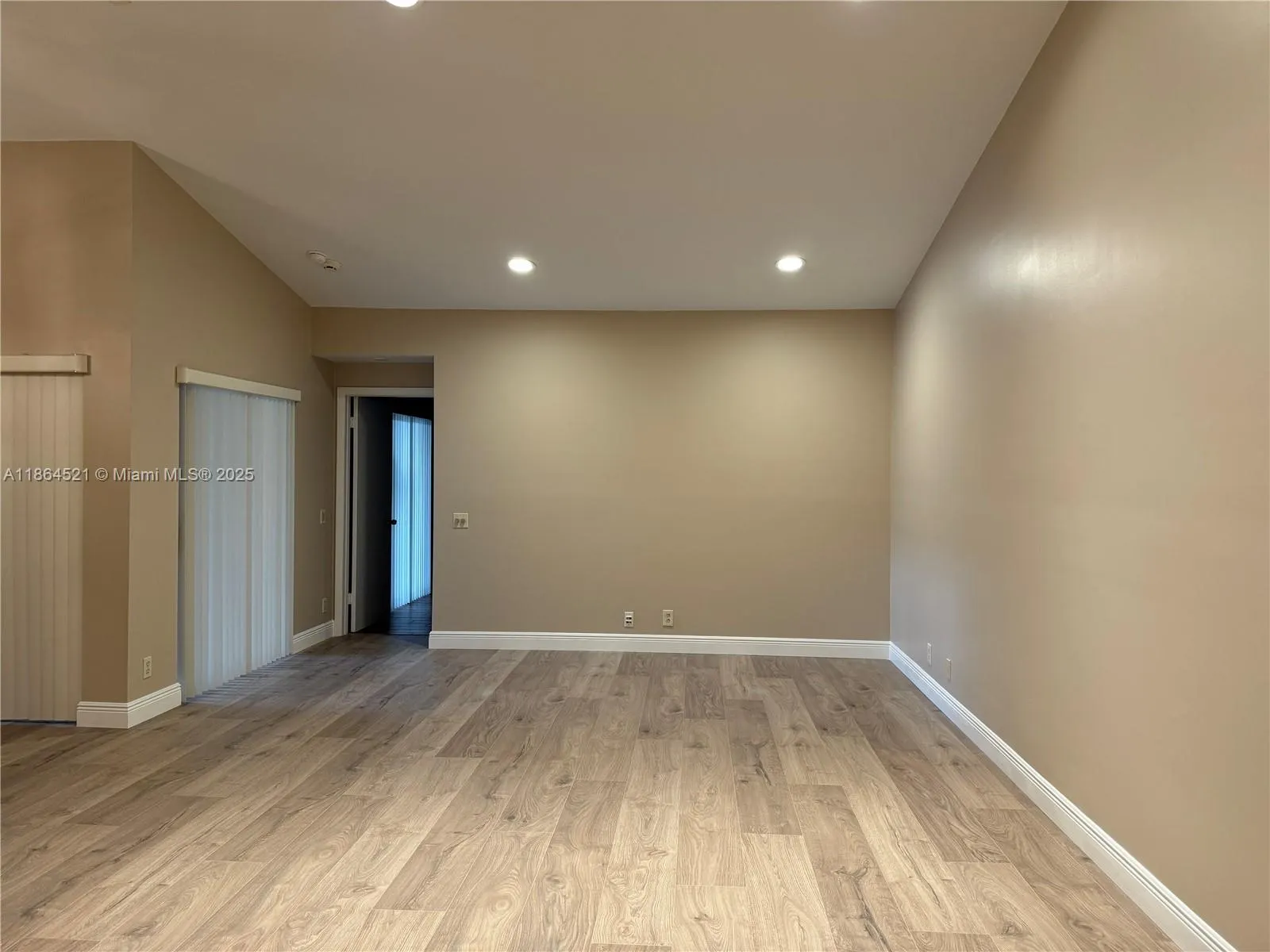 2208 Charleston, #2208