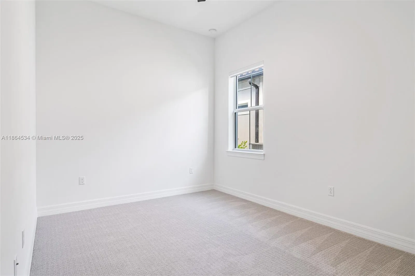 10444 Northbrook Cir