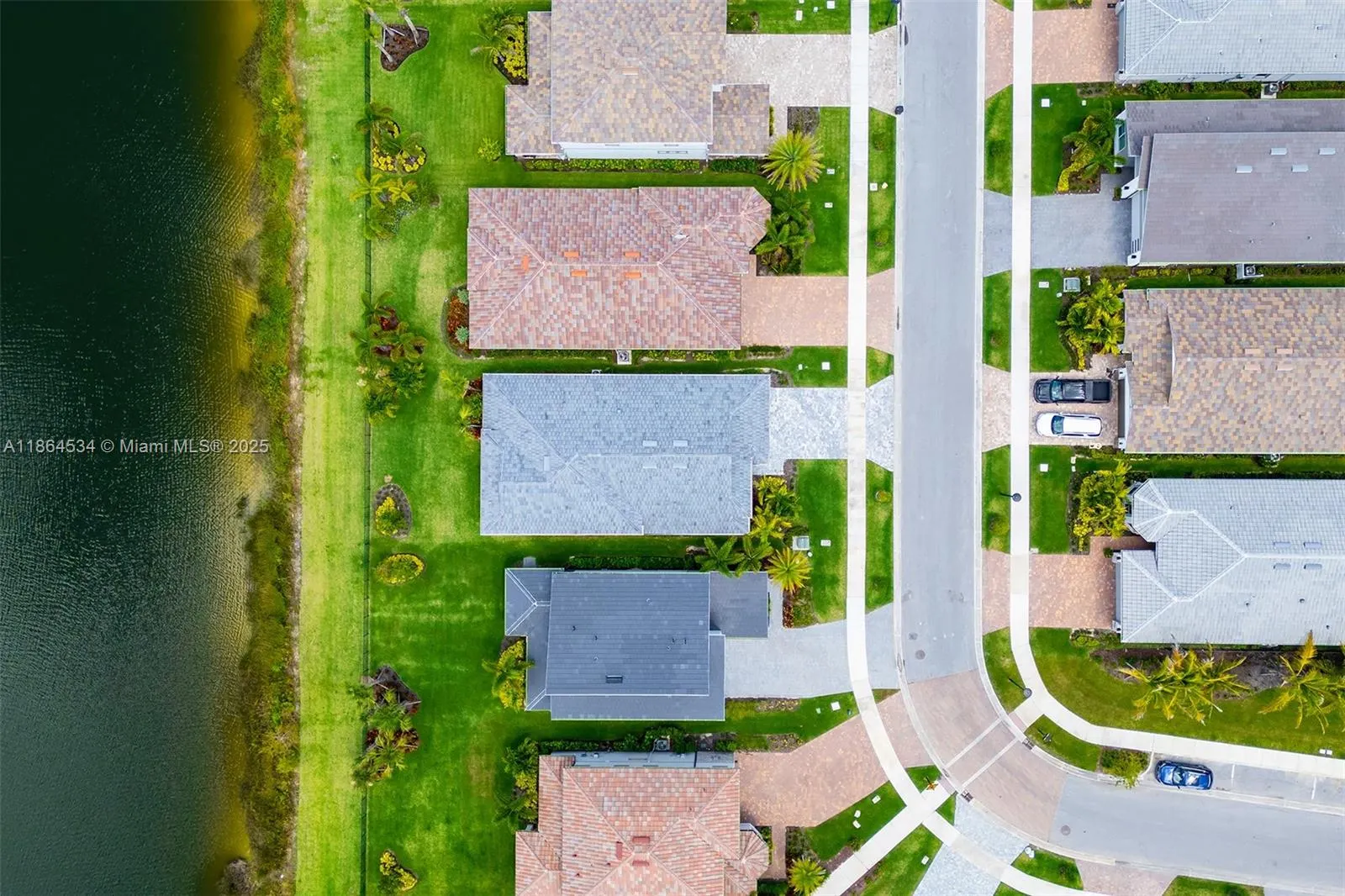 10444 Northbrook Cir