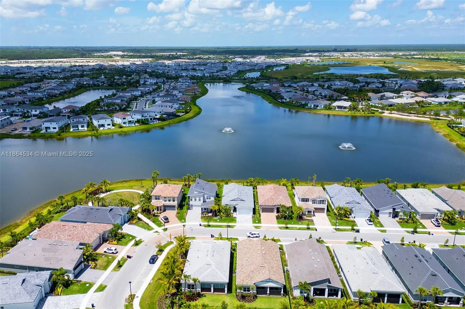 10444 Northbrook Cir