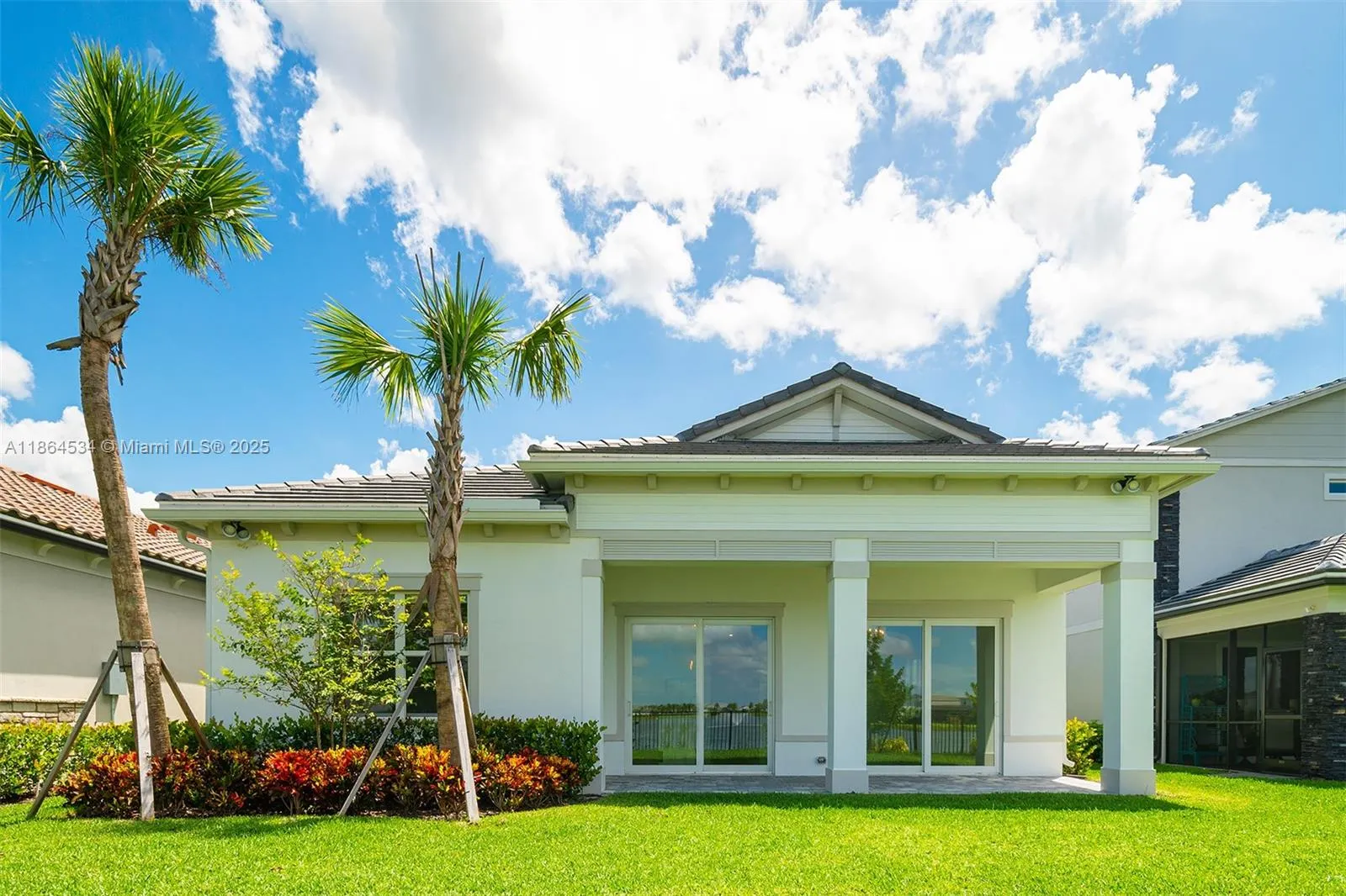 10444 Northbrook Cir