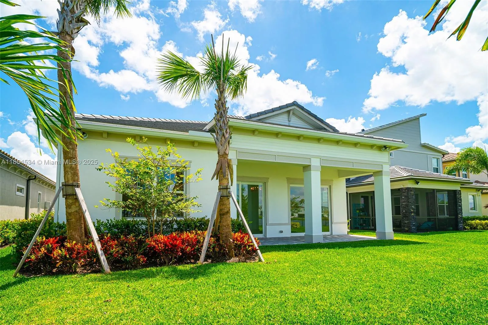 10444 Northbrook Cir