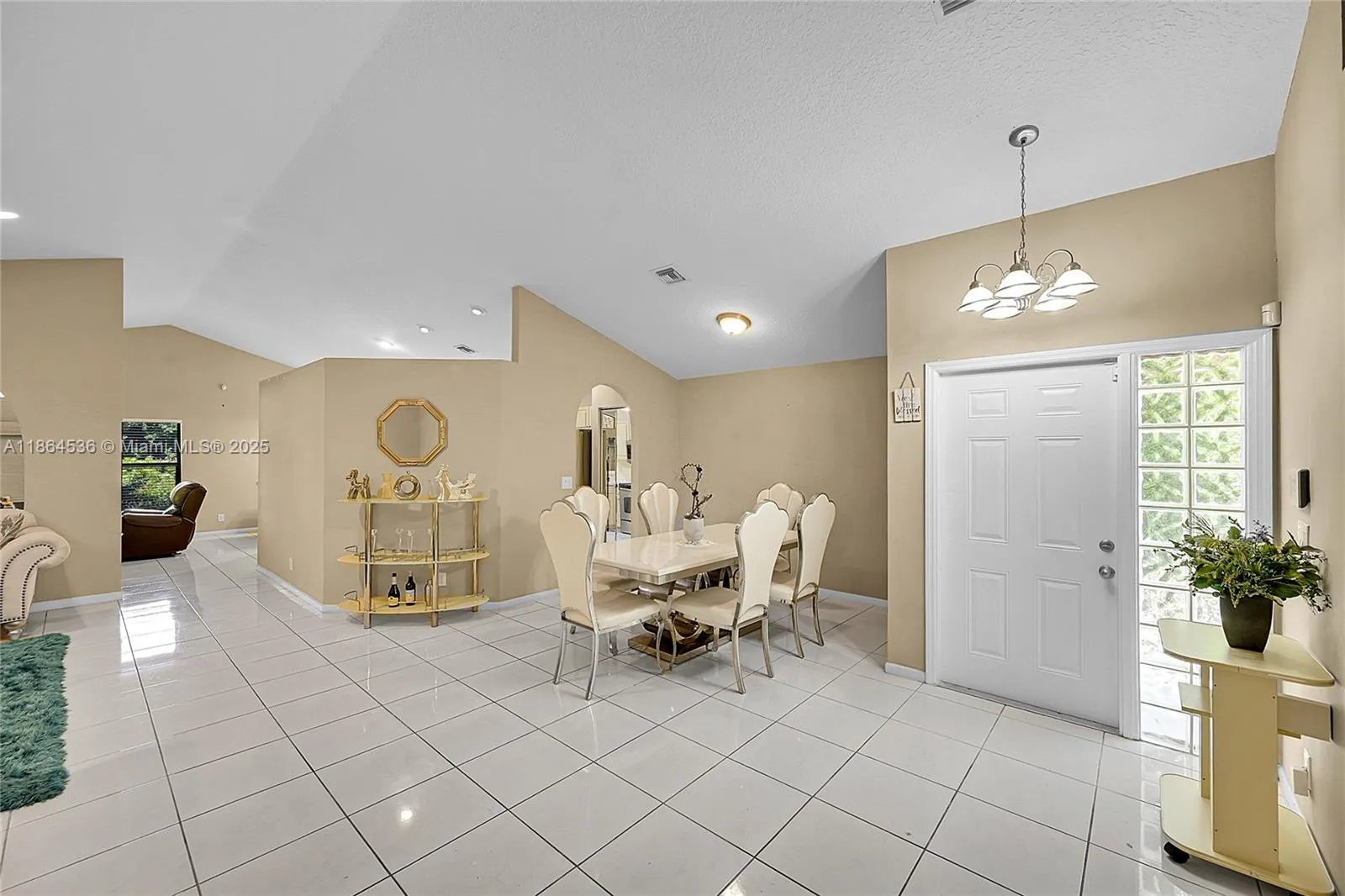 10261 S Lexington Lakes Blvd S