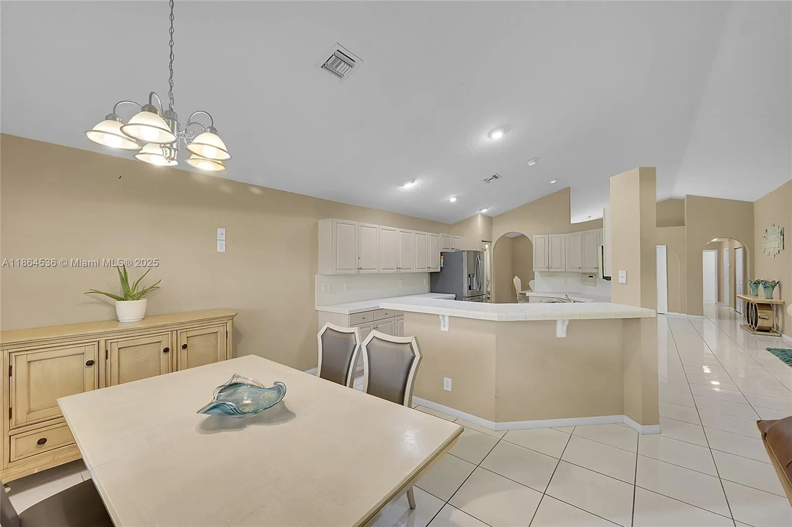 10261 S Lexington Lakes Blvd S
