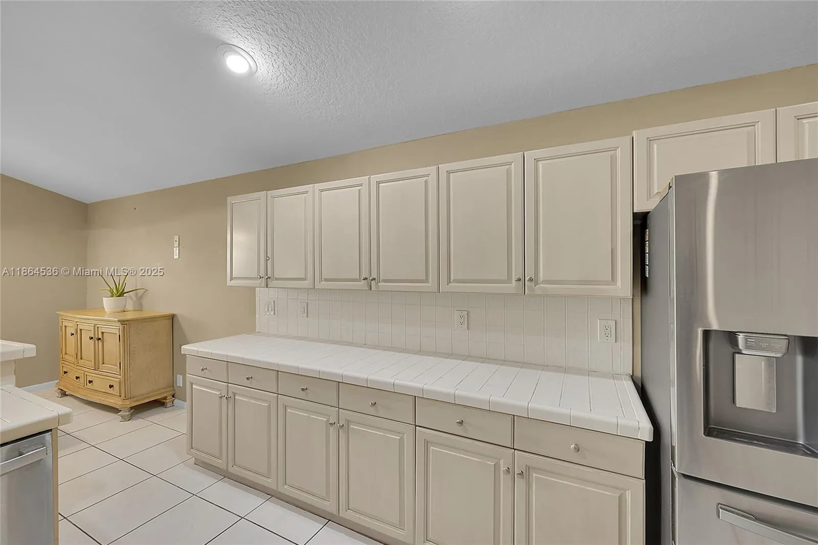10261 S Lexington Lakes Blvd S