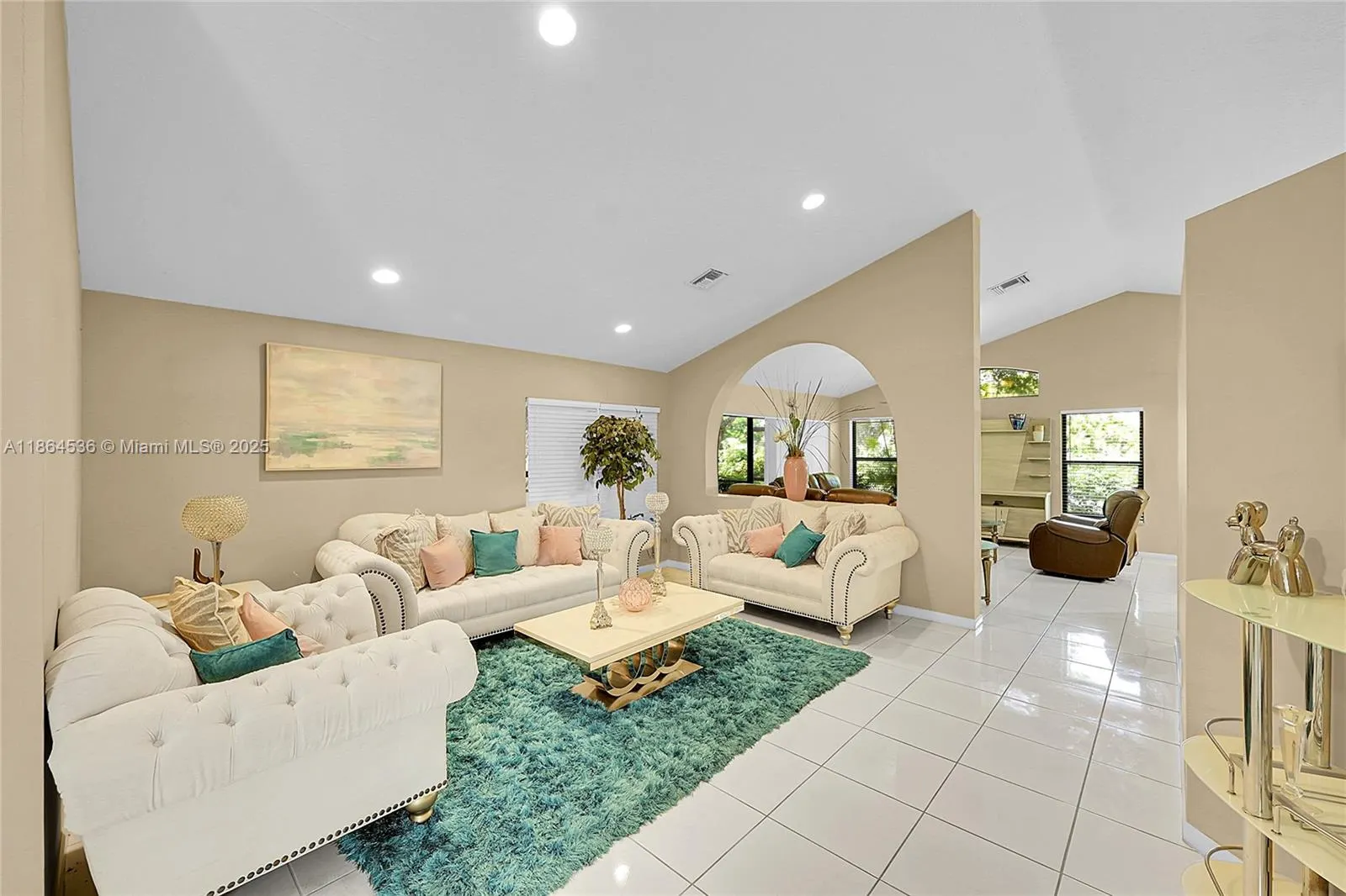 10261 S Lexington Lakes Blvd S