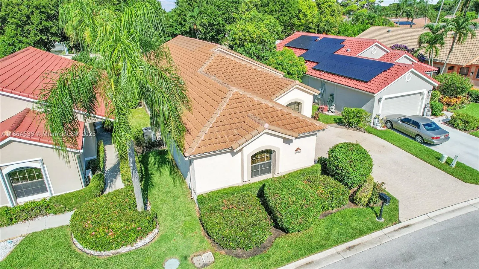 10261 S Lexington Lakes Blvd S