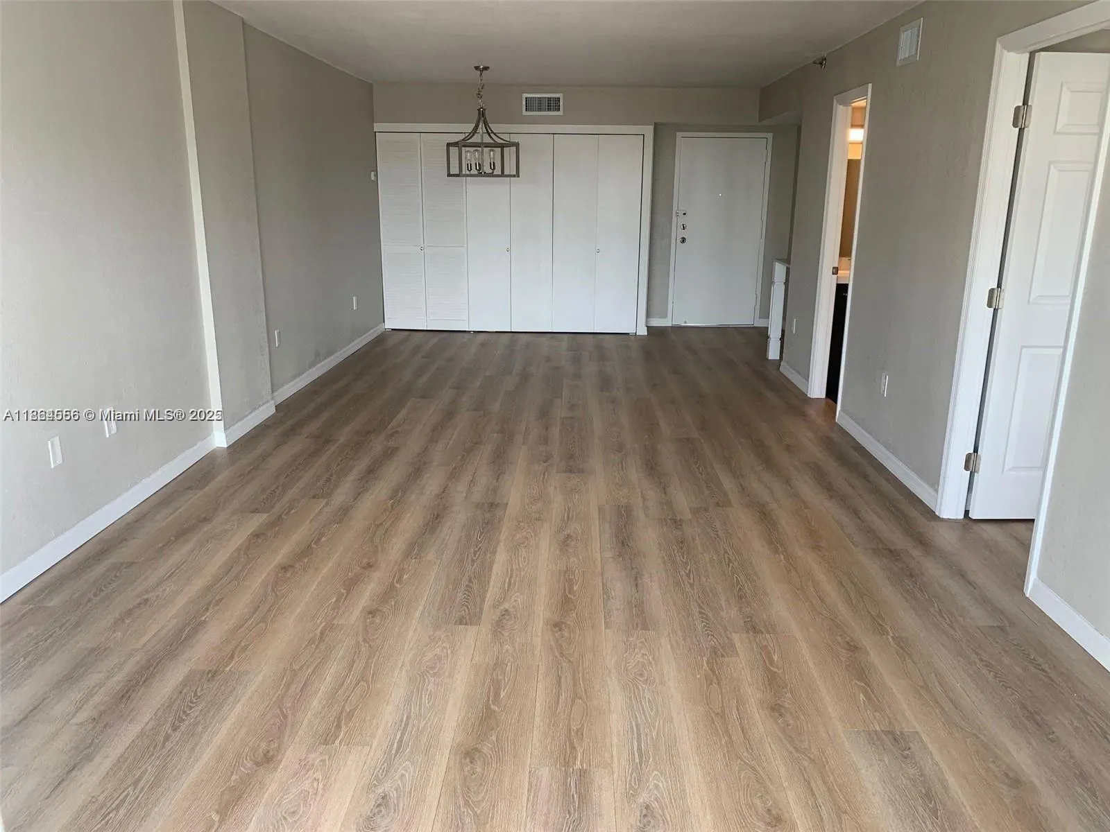 1345 West Ave, #902