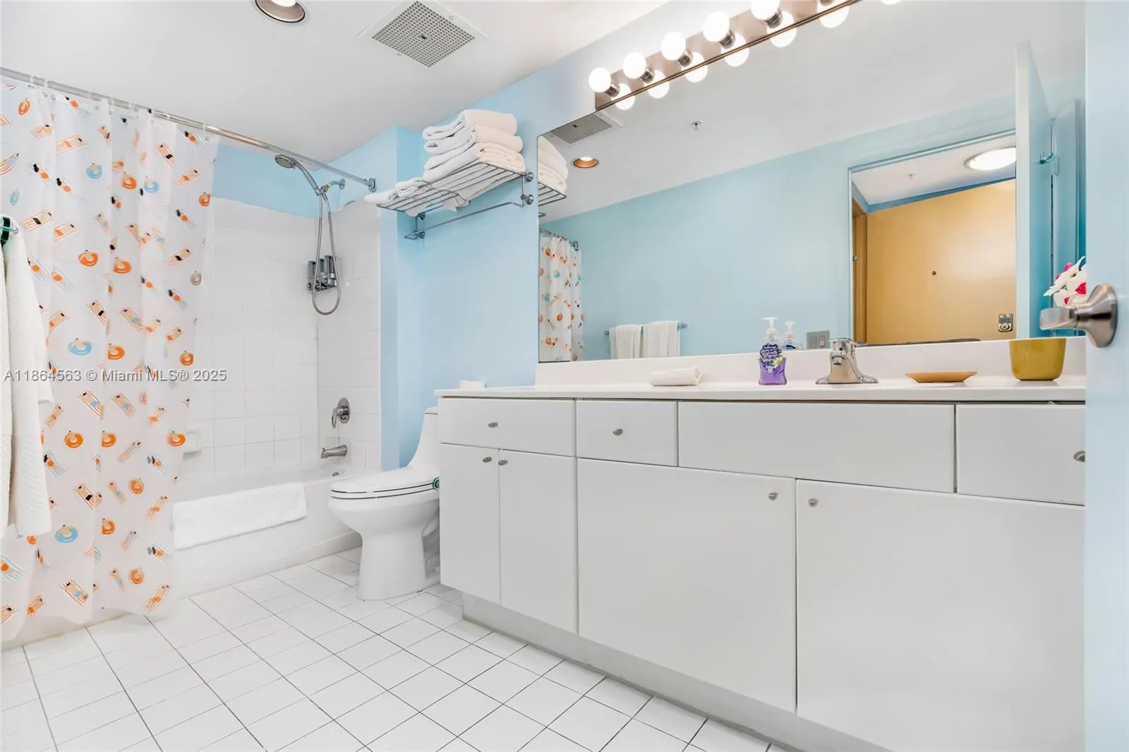 17375 Collins Ave, #2207