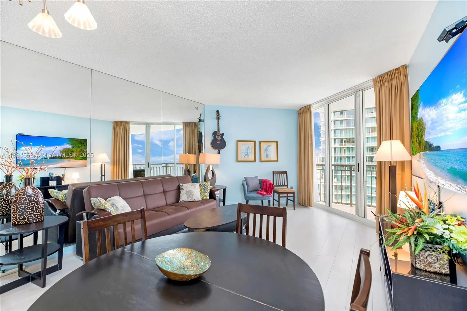 17375 Collins Ave, #2207