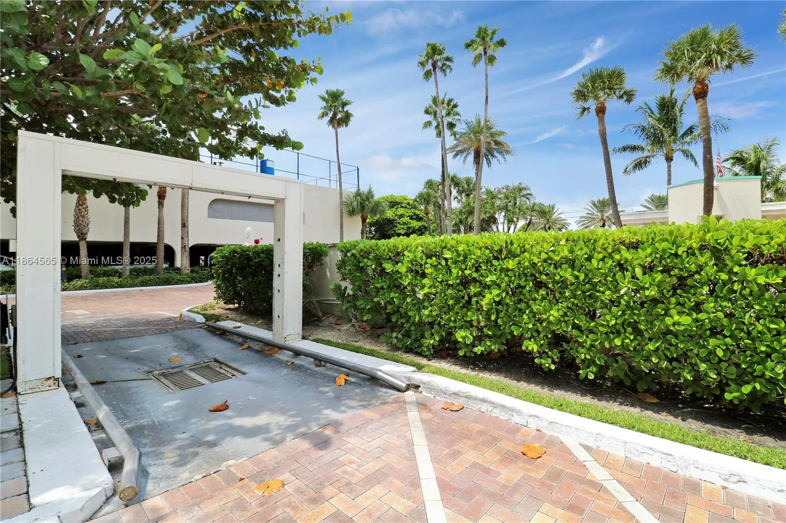 3000 N Ocean Dr, #PH-D