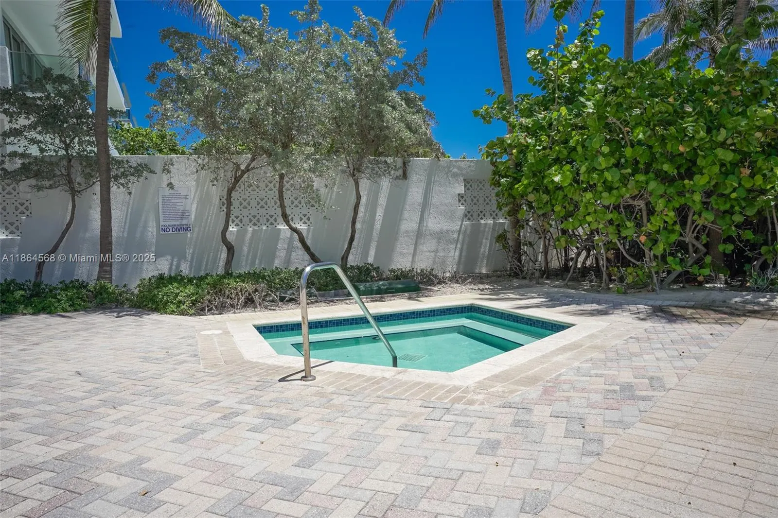 6515 Collins Ave, #1709