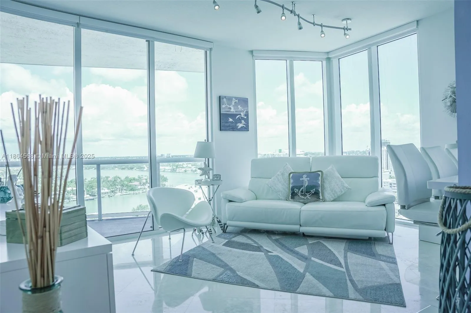 6515 Collins Ave, #1709